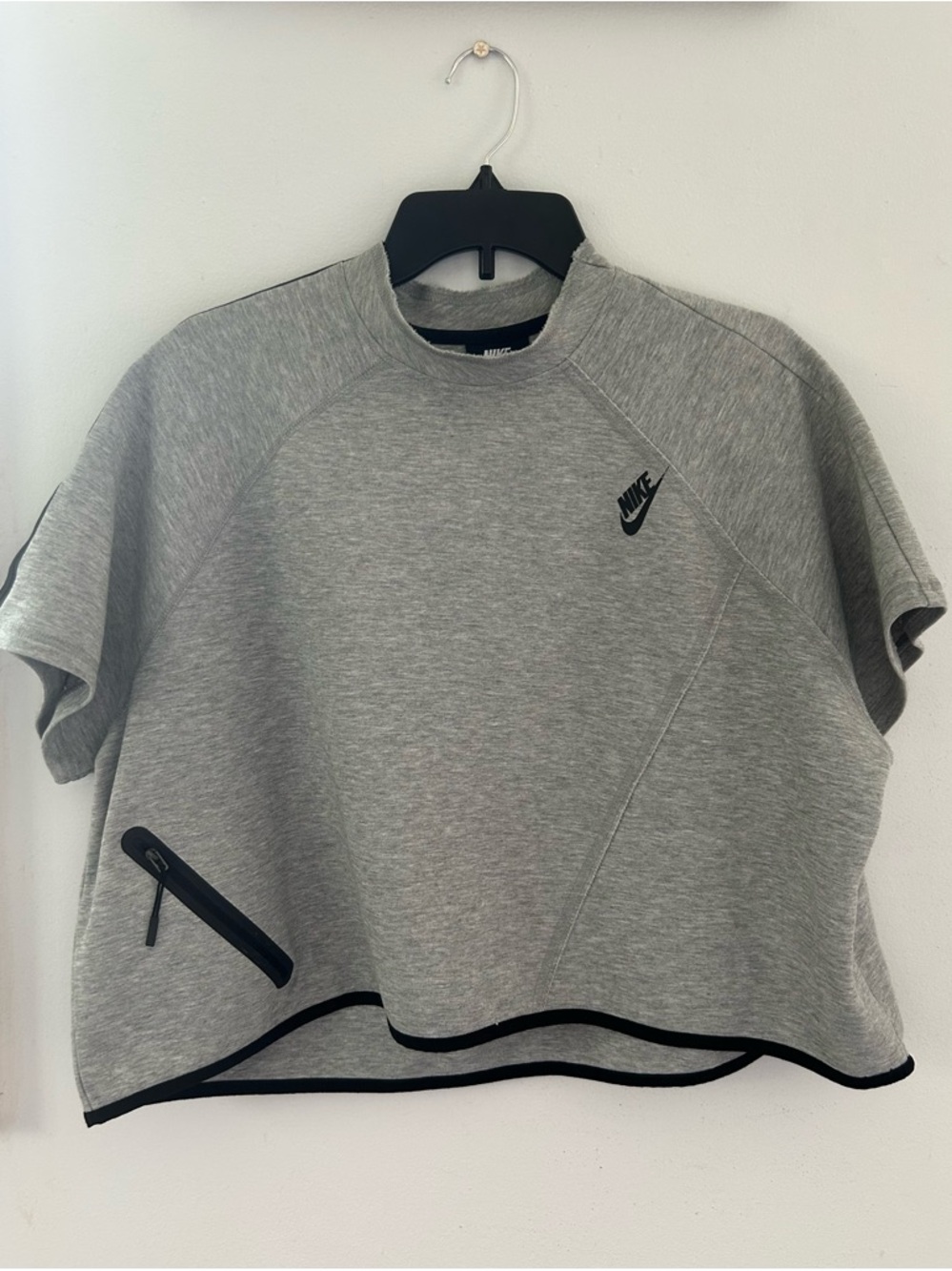 Nike Mock Neck Pullover Top Gray Short Sleeve Zip Pocket XXL Women's Activewear